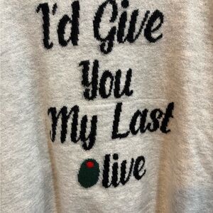 Light heather gray crewneck sweater size L